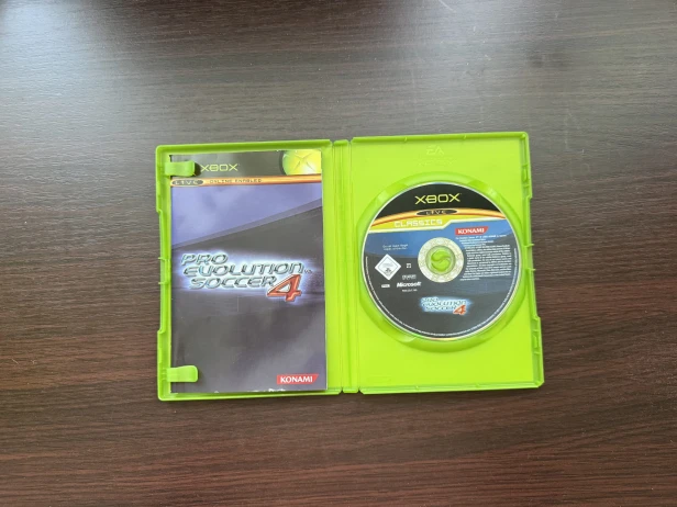 pro evolution soccer 4