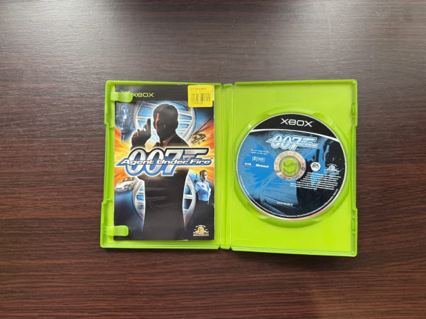 007 agent under fire