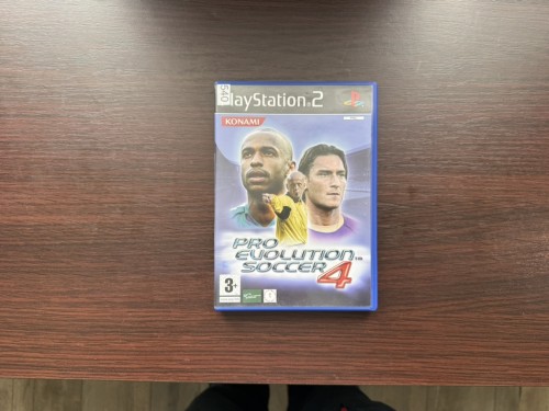 pro evolution soccer 4